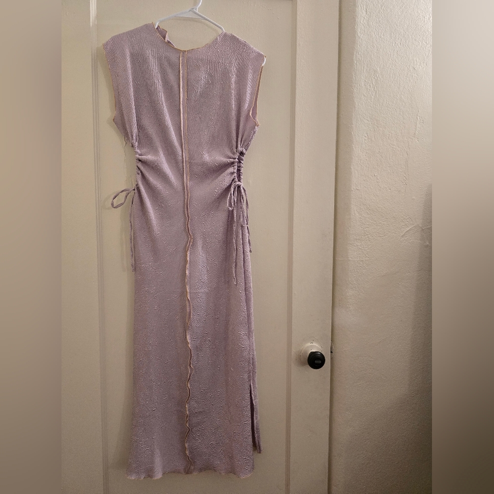 Find Me Now-  Cherrie dress in purple. - Picture 3 of 12